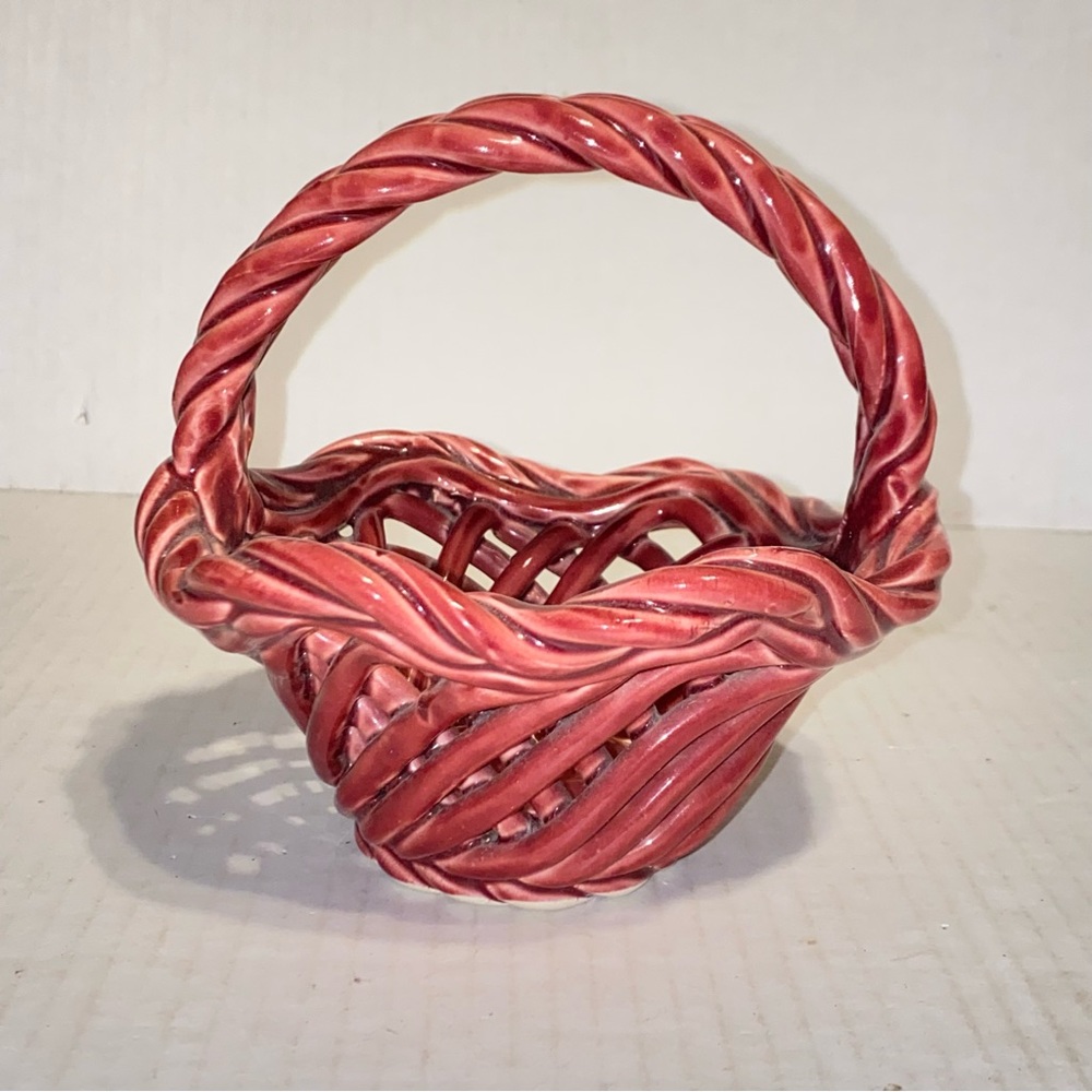 Vintage Dark Pink Ceramic Braided Lattice Twisted Handle Basket